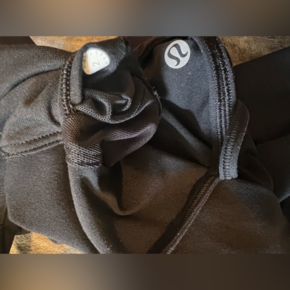 Lululemon tank top built in bra size 2 - Picture 4 of 6